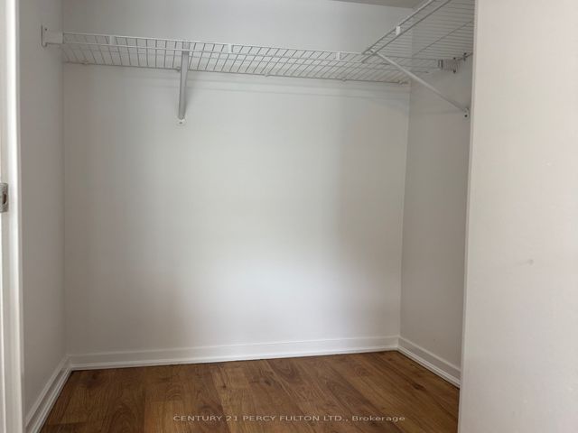 727 - 38 Joe Shuster Way