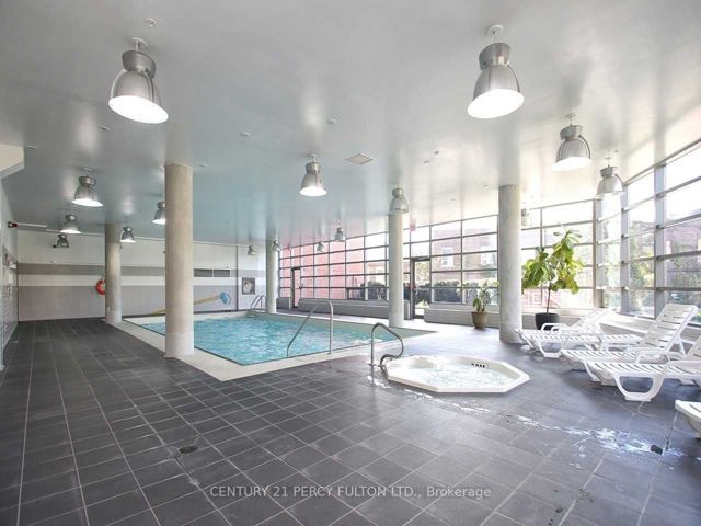727 - 38 Joe Shuster Way