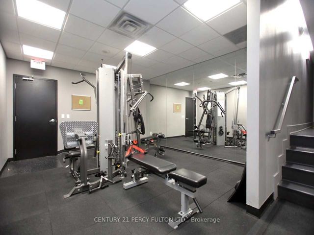727 - 38 Joe Shuster Way