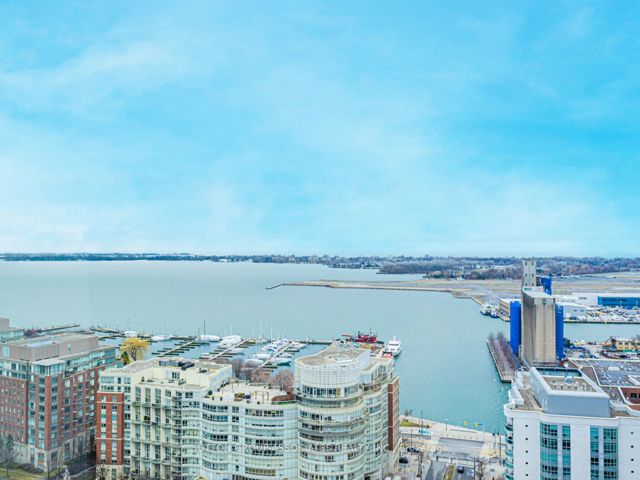 2808 - 75 Queens Wharf Rd
