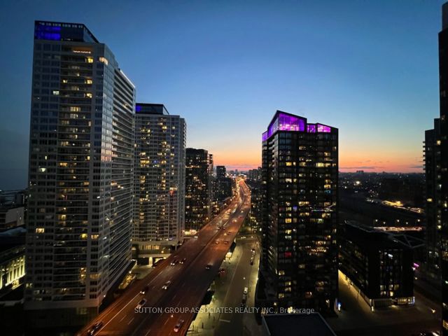 2808 - 75 Queens Wharf Rd