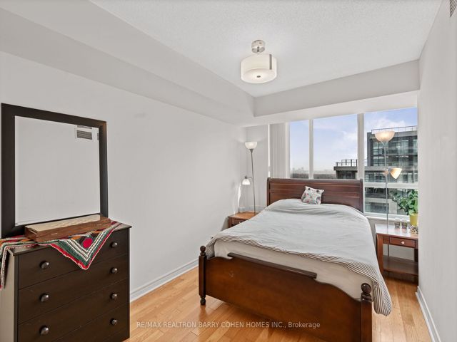 2606 - 23 Hollywood Ave