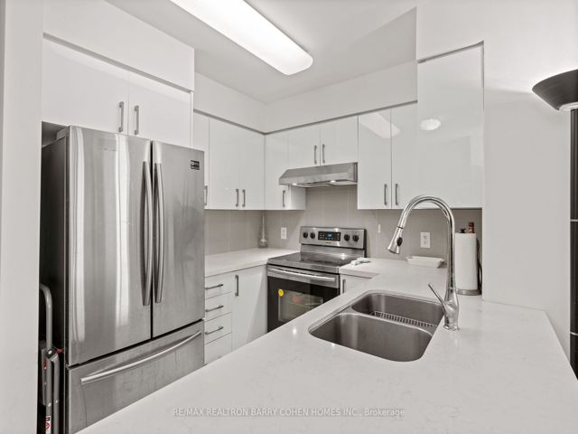 2606 - 23 Hollywood Ave