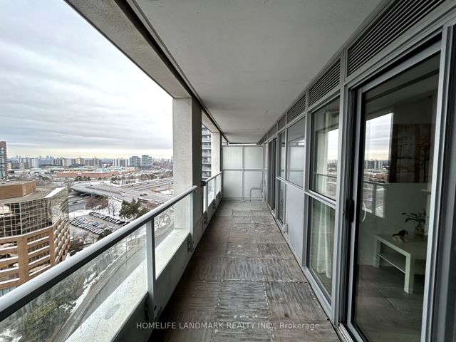 1612 - 275 Yorkland Rd