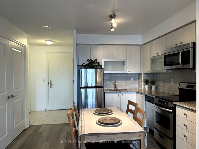 1612 - 275 Yorkland Rd