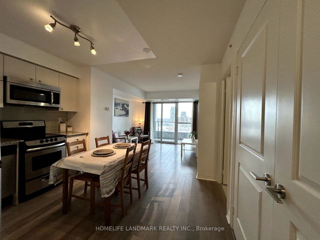 1612 - 275 Yorkland Rd