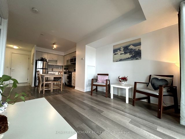 1612 - 275 Yorkland Rd
