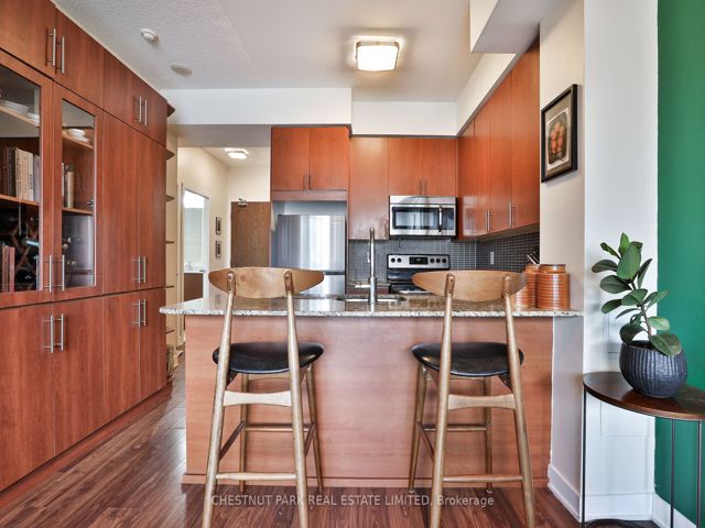 208 - 260 Sackville St