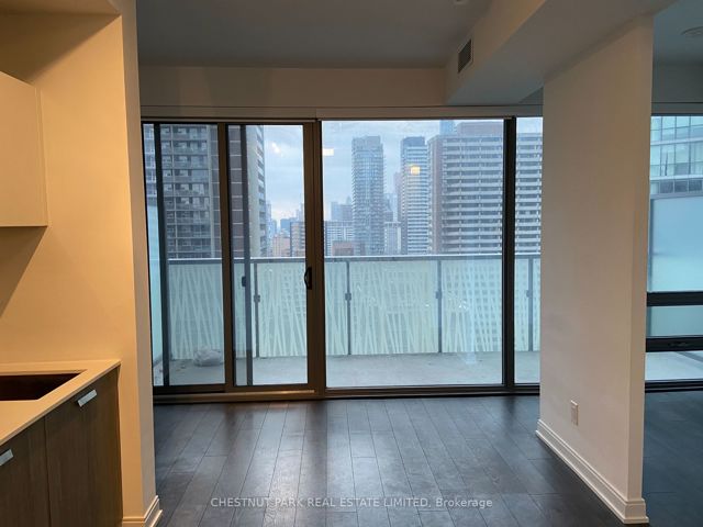 1304 - 50 Charles St E