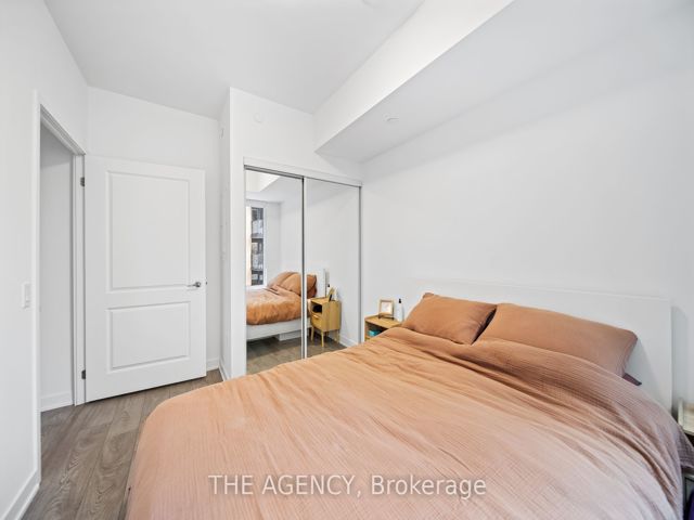 522 - 543 Richmond St W