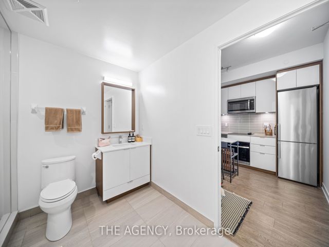 522 - 543 Richmond St W