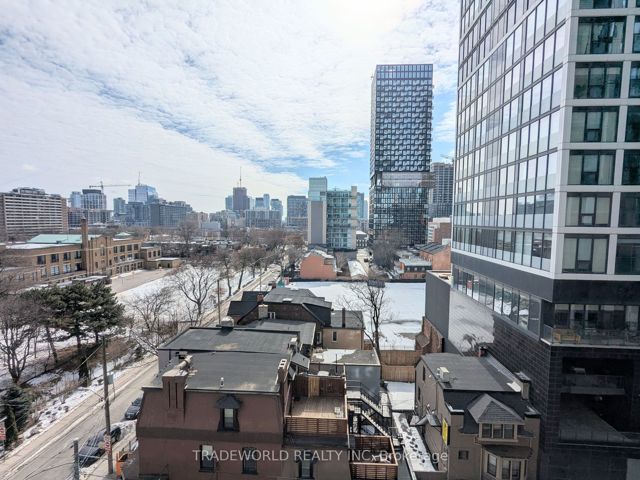 717 - 251 Jarvis St