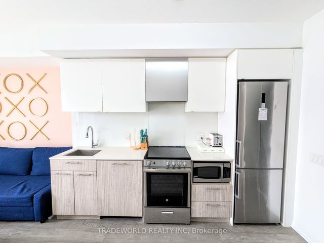 717 - 251 Jarvis St