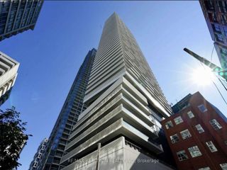 1007 - 2221 Yonge St