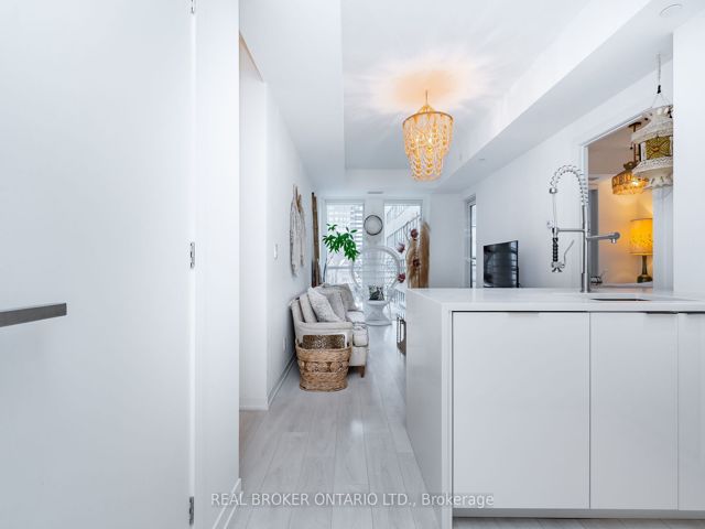 201 - 223 St. Clair Ave W