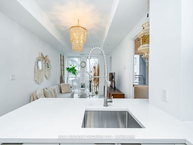 201 - 223 St. Clair Ave W