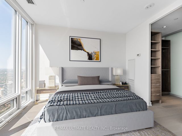 5408 - 488 University Ave