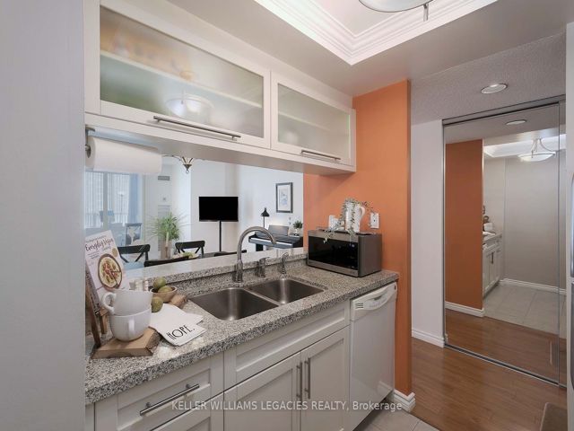 1203 - 7 Bishop Ave