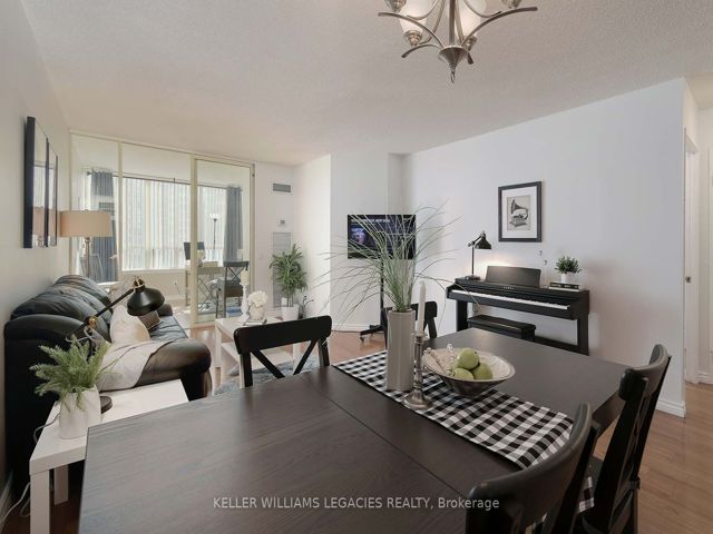 1203 - 7 Bishop Ave