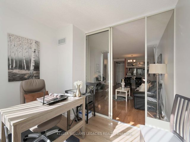 1203 - 7 Bishop Ave