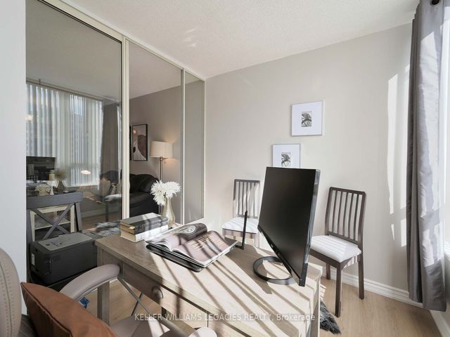 1203 - 7 Bishop Ave
