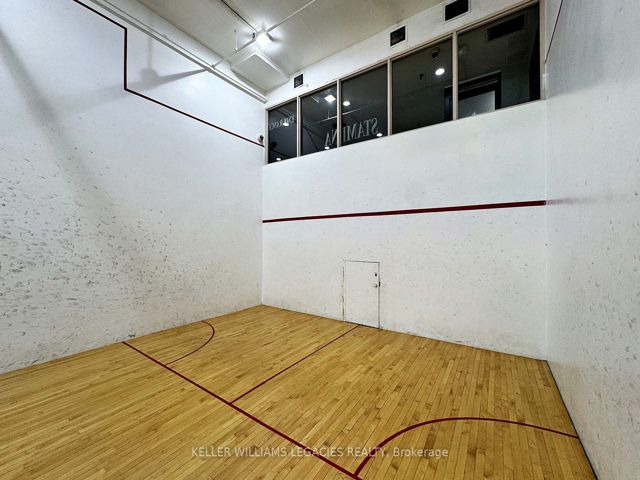 1203 - 7 Bishop Ave