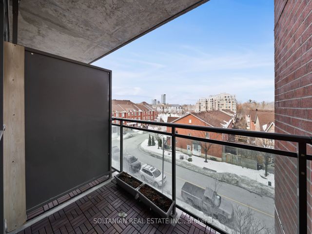 428 - 120 Dallimore Circ