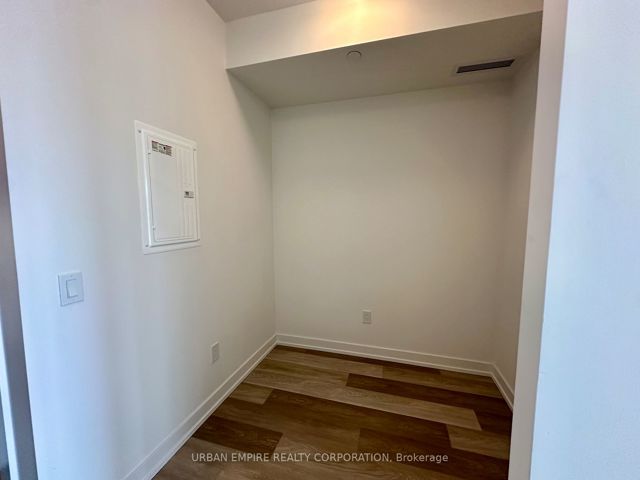 536 - 28 Eastern Ave