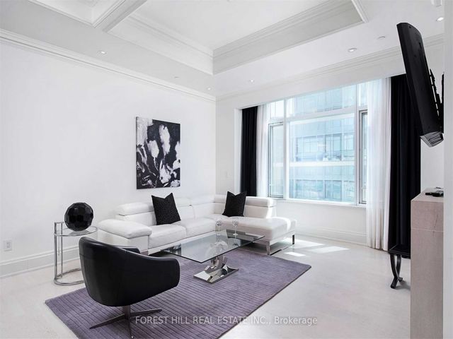 4202 - 311 Bay St