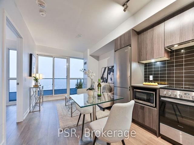 4409 - 395 Bloor St E