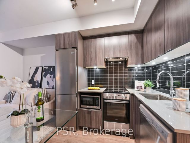 4409 - 395 Bloor St E