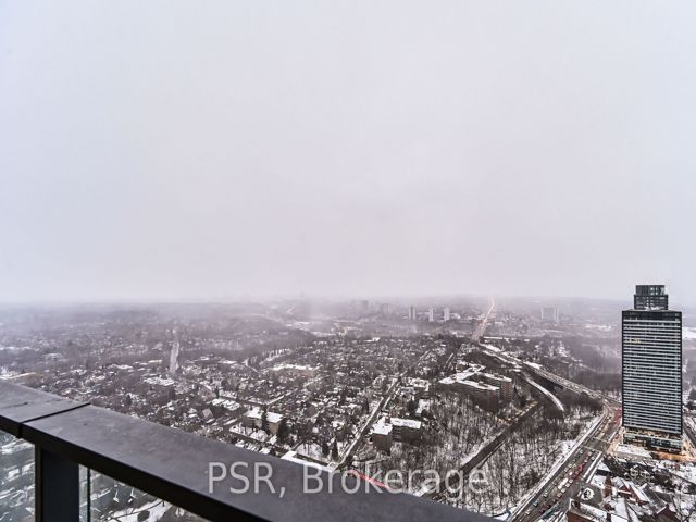 4409 - 395 Bloor St E