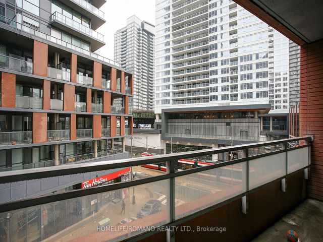 403 - 15 Bruyeres Mews