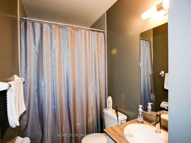 403 - 15 Bruyeres Mews