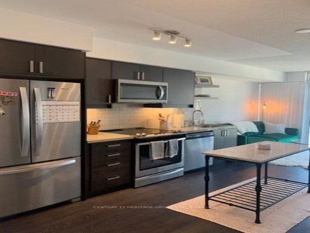 1709 - 50 Wellesley St E