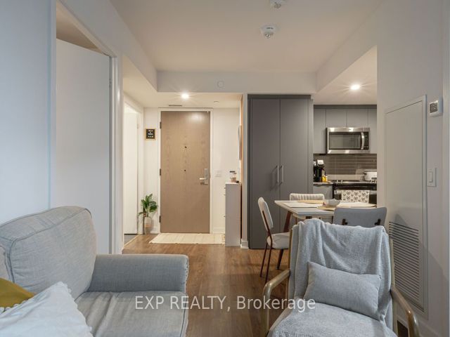 311 - 30 Tretti Way