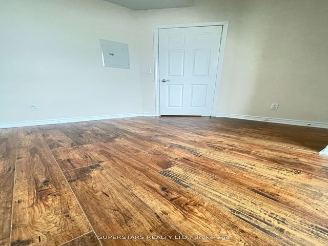 2010 - 18 Holmes Ave
