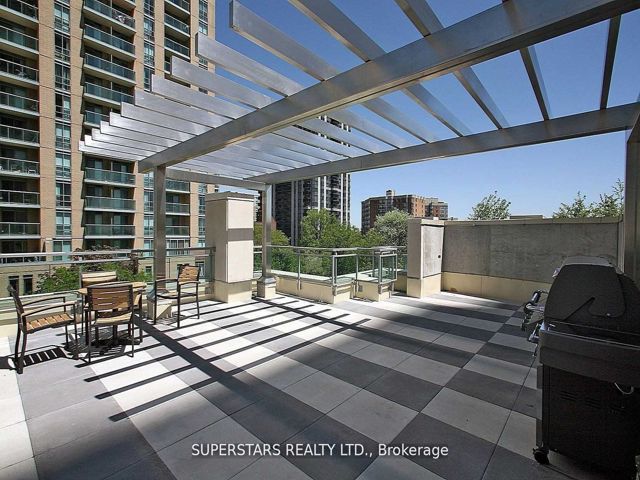 2010 - 18 Holmes Ave