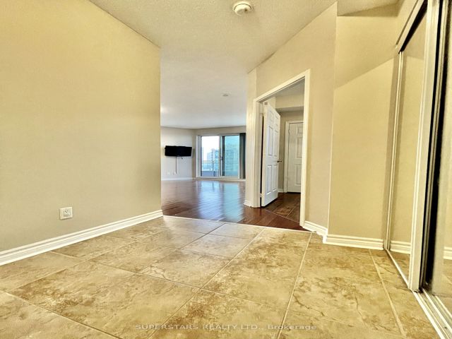 2010 - 18 Holmes Ave