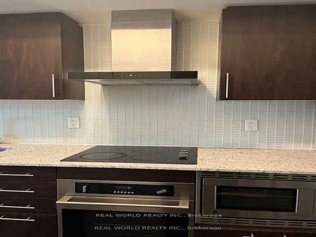 1509 - 352 Front St W
