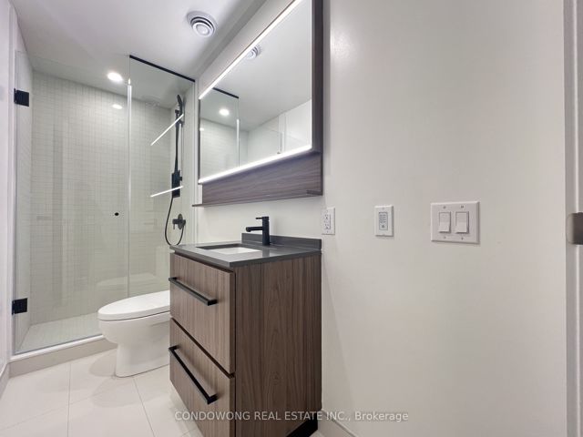1003 - 425 Front St E