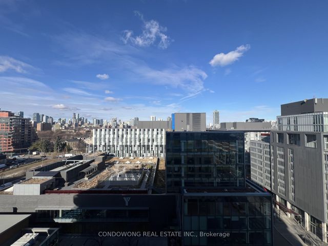 1003 - 425 Front St E