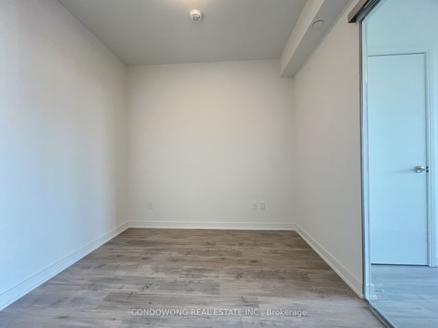 1003 - 425 Front St E