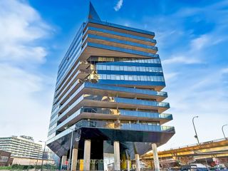 909 - 21 Lawren Harris Sq