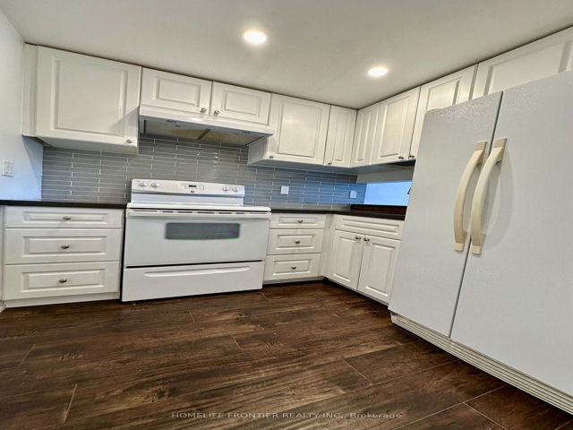808 - 7 Bishop Ave