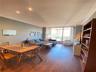 1216 - 7 King St E