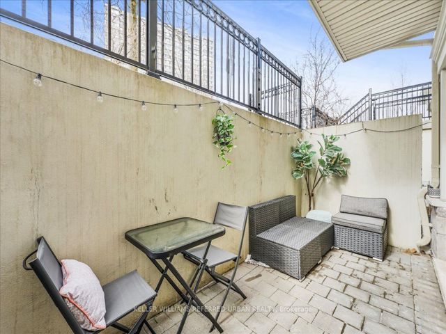 124 - 19 Coneflower Cres