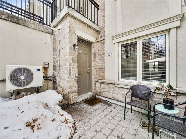 124 - 19 Coneflower Cres