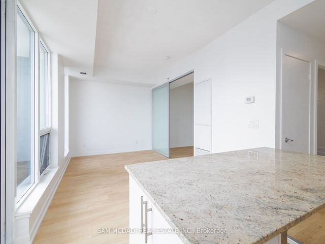 2412 - 225 Sackville St