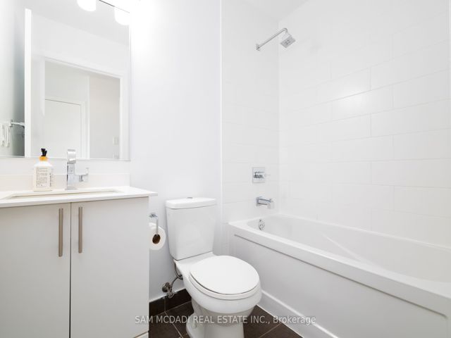 2412 - 225 Sackville St